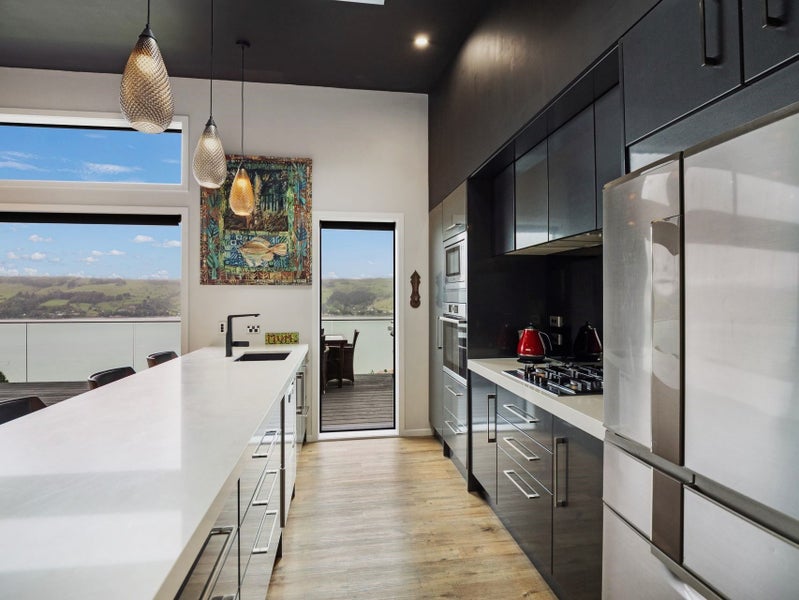 Harbour Views + Home & Income, Two Titles!64451638327169114