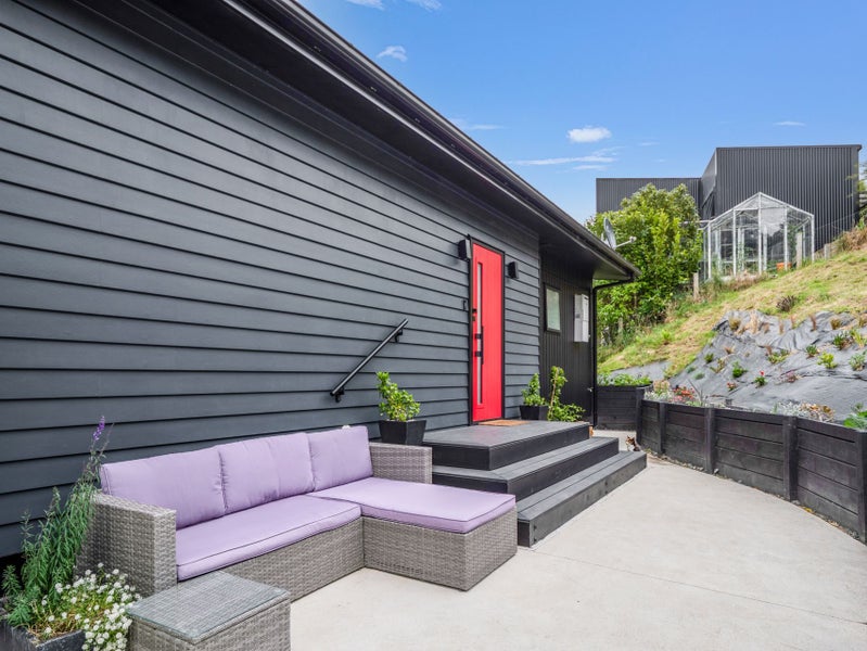 Harbour Views + Home & Income, Two Titles!64451638327169112