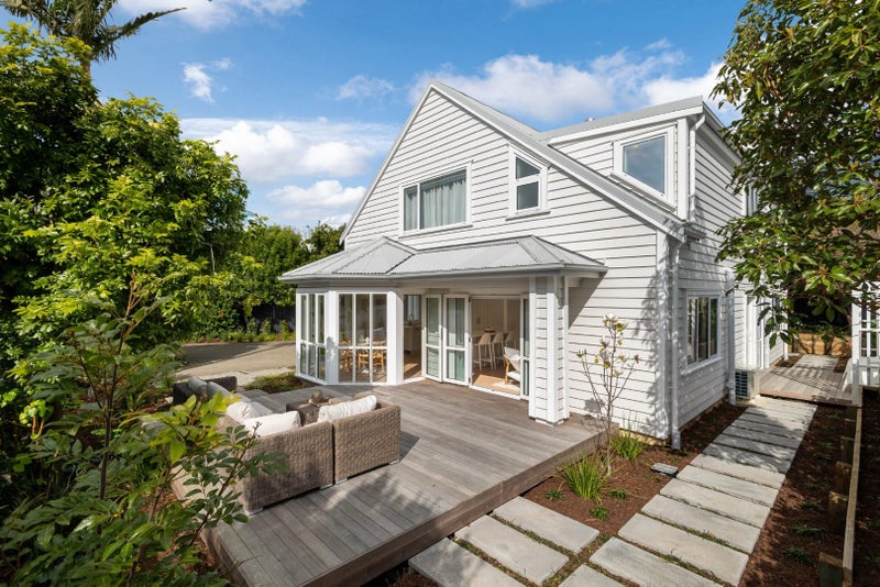 Devonport, 4 bedrooms64451638410115111