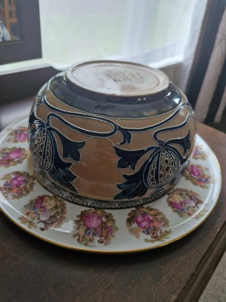 Royal Doulton Lambeth “Art Union of London” Bowl – Mark V. Marshall – c.1895–19064451719430659114