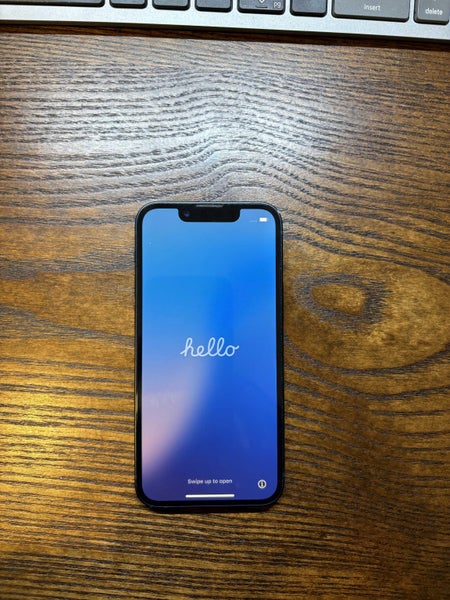 iphone 13 mini + AV adapter64452001845762110