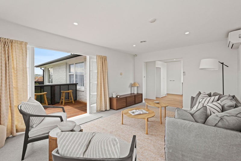 Renovated with room for the whole family64451935377538113