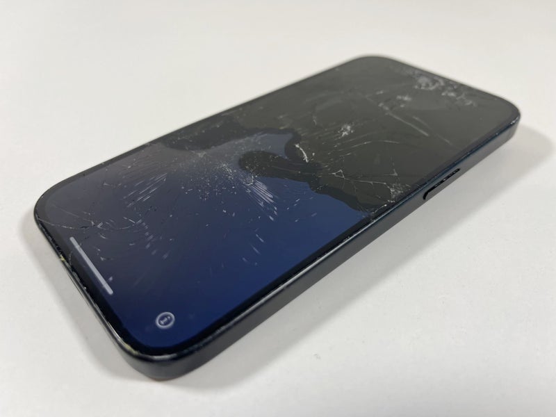 Apple iPhone 15 128gb (damaged)64452393996162111