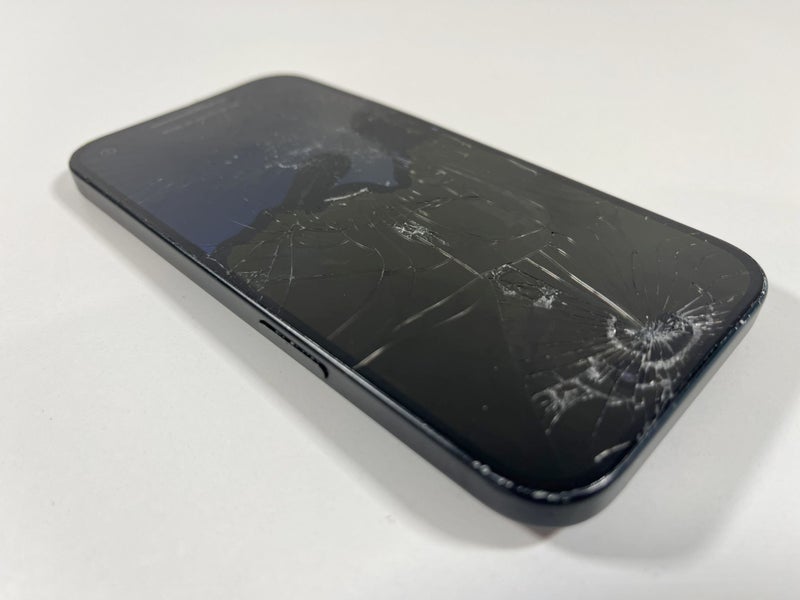 Apple iPhone 15 128gb (damaged)64452393996162112