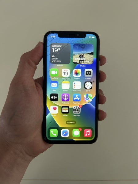 iPhone 11 Pro 256GB64452880743810111