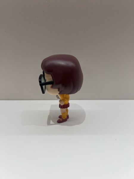 Scooby-Doo Velma Vinyl Figure #151 Funko Pop Carousel 2