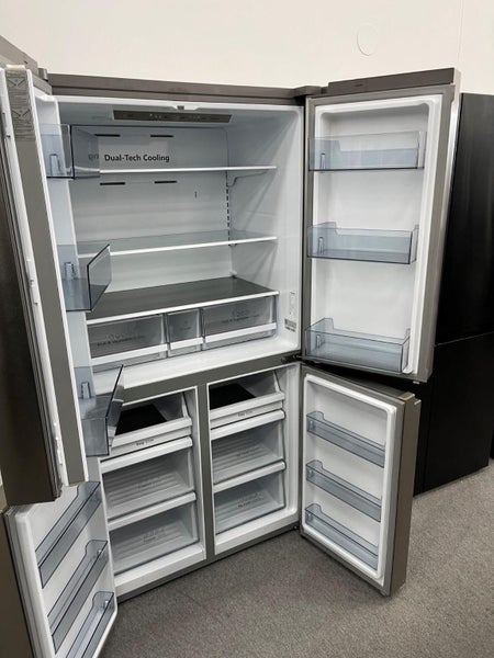 Hisense 609L PureFlat French Door Refrigerator Carousel 3