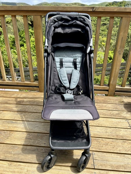 Edwards & Co Otto compact stroller64453221569027113