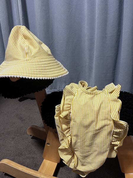 3 x Swim Sets Carousel 1