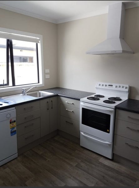 Hamilton East, 6+ bedrooms64455460357762110