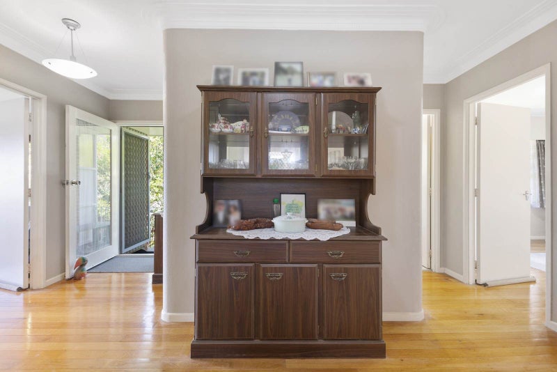 RARE FIND! BRICK & TILE BEAUTY WITH URBAN VIEWS!64455610325379114