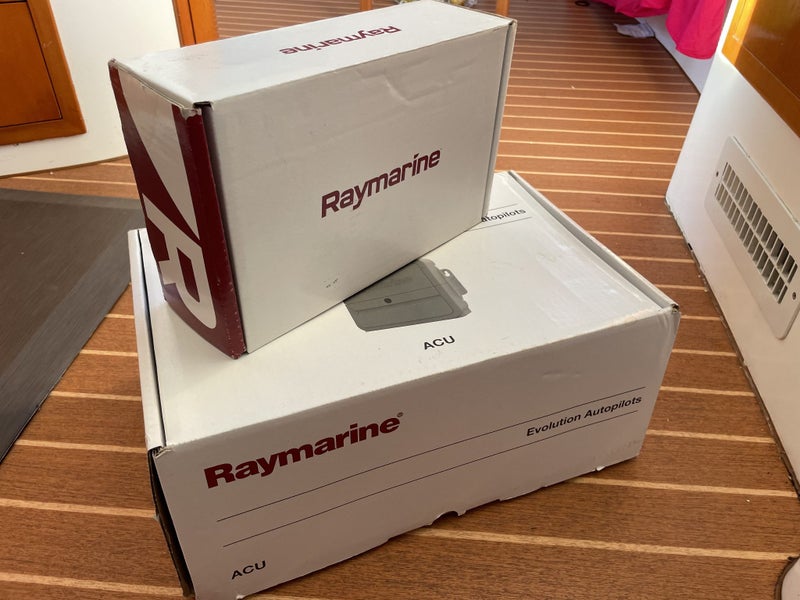 Raymarine ACU-200 and EV-1 Autopilot for Marine / Boats Carousel 1