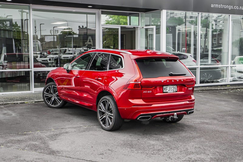 2019 Volvo XC60 T6 AWD R-Design 2.0P 4x464613431254018111