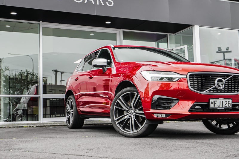 2019 Volvo XC60 T6 AWD R-Design 2.0P 4x464613431254018113