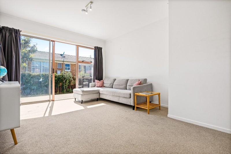 Freestanding gem – epic location64458220583683113