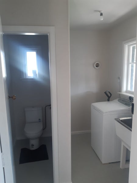 Hillmorton, 3 bedrooms64458355193219112