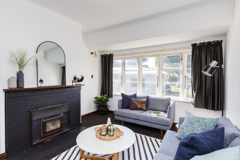 West End, 3 bedrooms64458516976002112