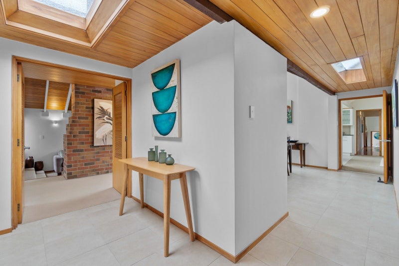 1970s Masonry Architecture – Iconic address DGZ64536034718339114