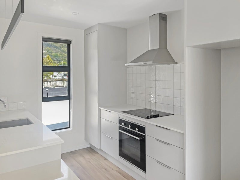 Wainuiomata, 2 bedrooms64458710790146111