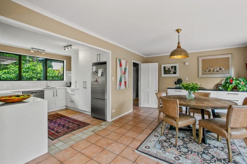 Relaxed Park Edge Living, Every Day64458907327617113