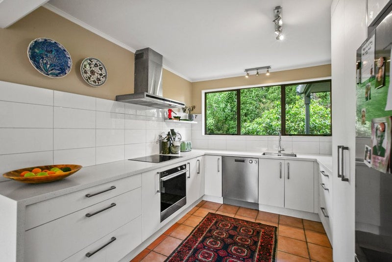 Relaxed Park Edge Living, Every Day64458907327617114