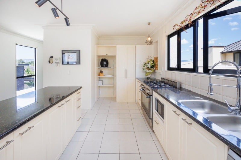 Spacious Central Modern Living with a Twist64458907353858113