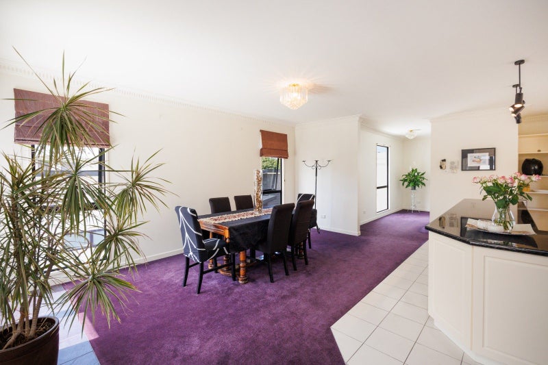 Spacious Central Modern Living with a Twist64458907353858114