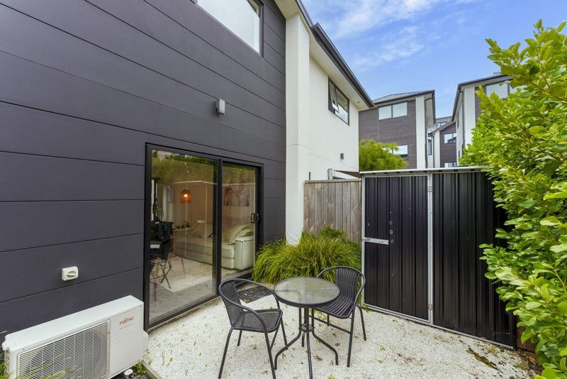 1 bedroom home run!64459400703746113