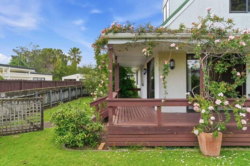 Opportunity Awaits in a Prime Welcome Bay Setting64459703940866112