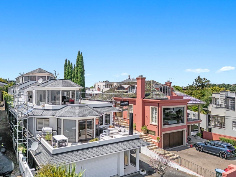 Cliff Road’s Most Affordable Entry – Disregard CV!64459904574850112