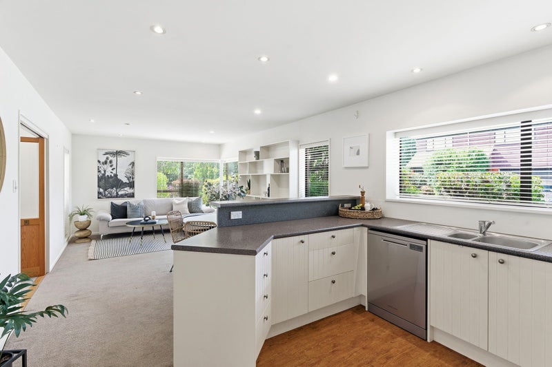 Spacious Living in Burnside's Education Zone64460672130305113