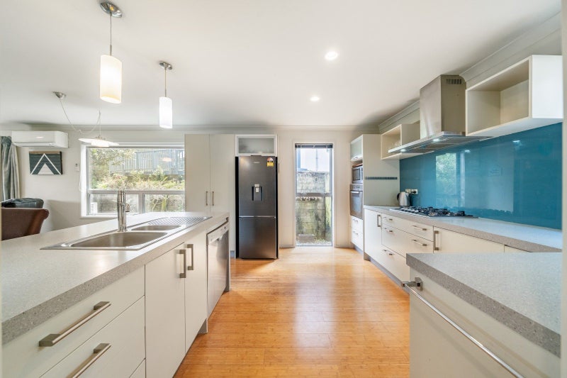 Low Maintenance with A Standout Outlook64537427675778111