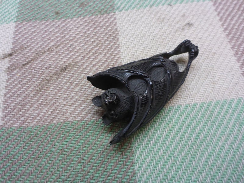 Stunning Carved Animal Horn Bat Awesome Detail Carousel 6