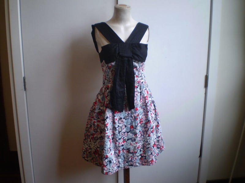 KAREN WALKER NZ DESIGNER PRETTY FLORAL COTTON SUMMER DRESS 8 Carousel 1