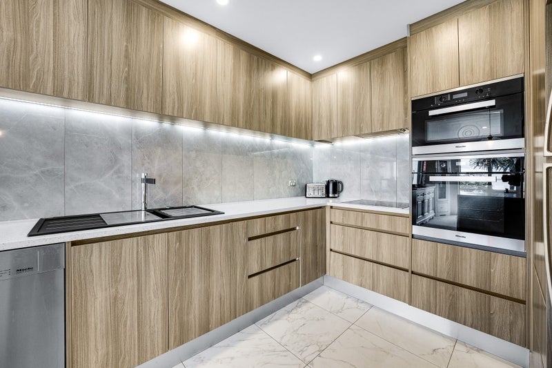 Oceanside Lock & Leave Lifestyle64460098180227112