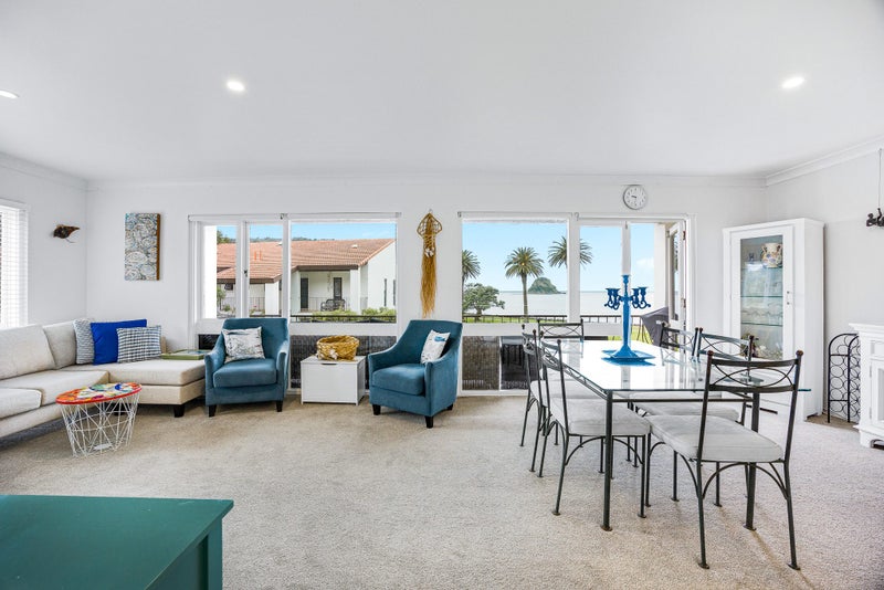 Oceanside Lock & Leave Lifestyle64460098180227111