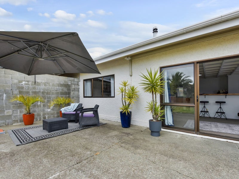 Light, Bright & Airy - Available Now!64460385201411110