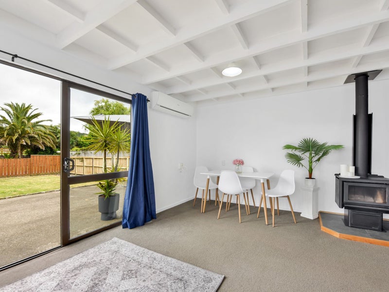 Light, Bright & Airy - Available Now!64460385201411113