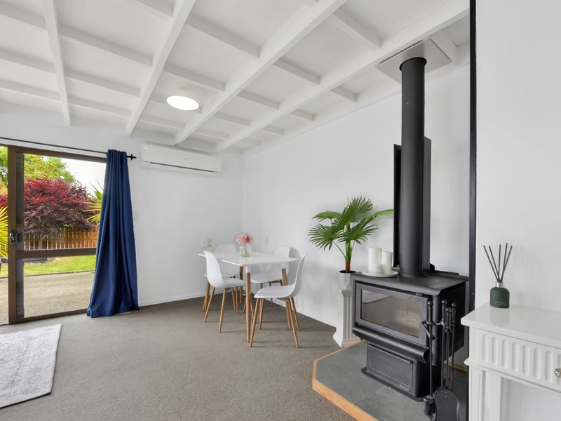 Light, Bright & Airy - Available Now!64460385201411114