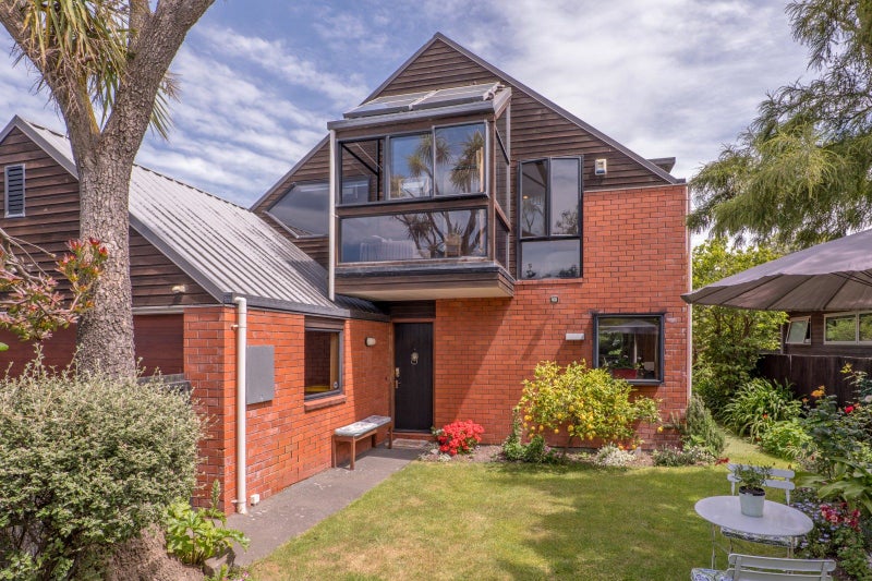 Peaceful coastal hideaway with daily convenience64460685727745110