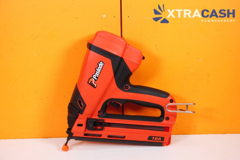 Paslode 16A Trimmaster Angled Bradder in Case Carousel 1