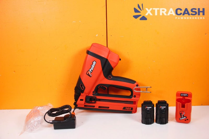 Paslode 16A Trimmaster Angled Bradder in Case Carousel 2