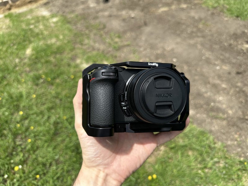 Nikon z30 kit + Smallrig cage Carousel 2