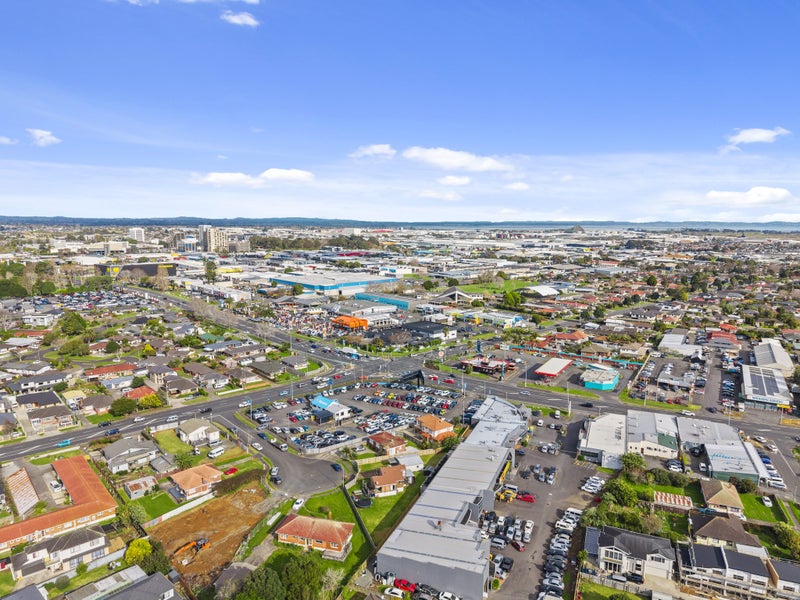 Vendors Can't Afford To Fix It - Need It Gone64460987002627111