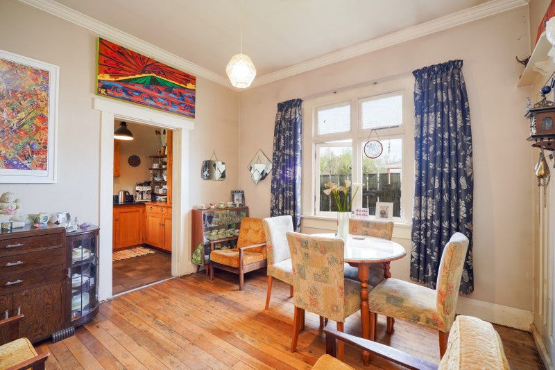 CHARACTER, COMFORT & GOOD VIBES64460987051650113