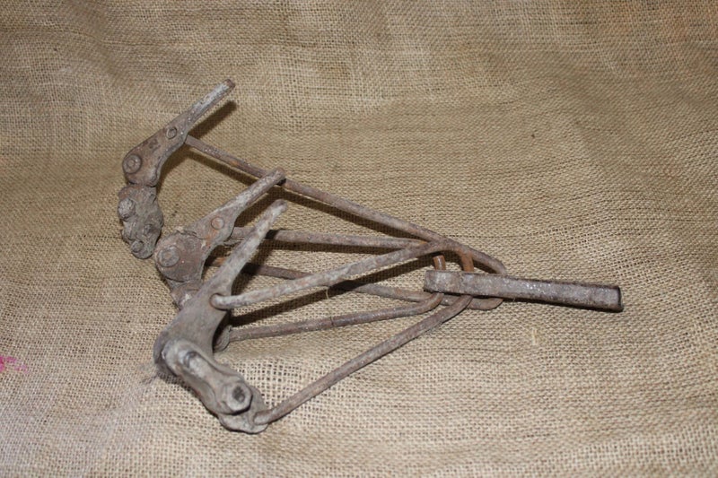 Vintage - D Donald Wire Strainer Set Carousel 1