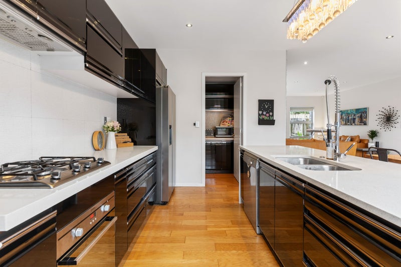 A Home That Feels Right64460987133825112