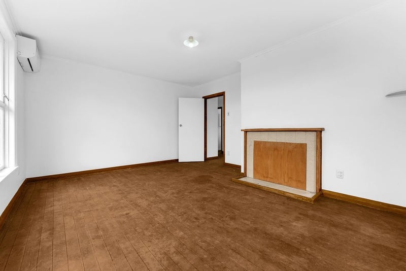 Brick & Tile with Rural Views64460987202561114