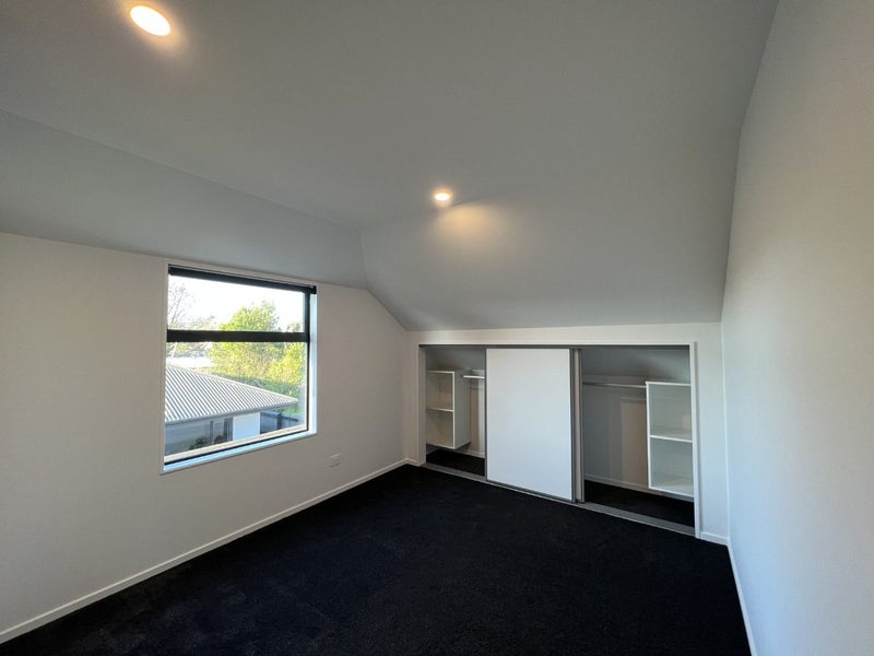 Somerfield, 2 bedrooms64460987218818114