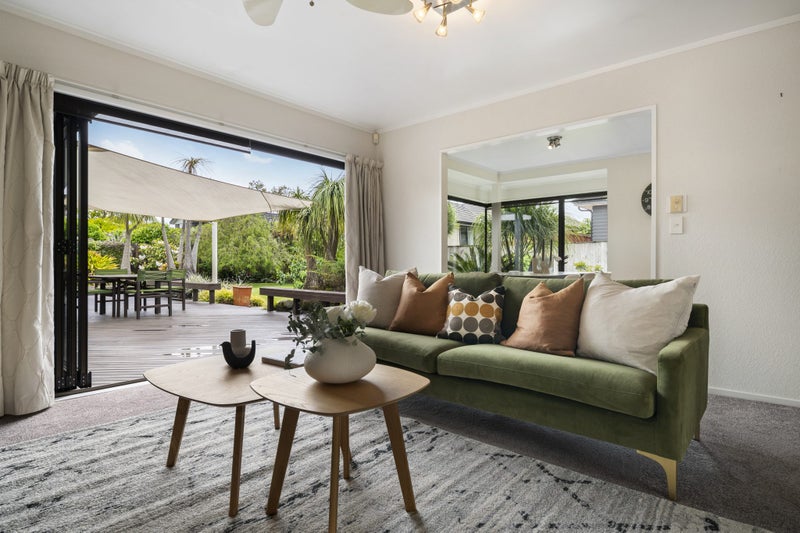 Admired From Afar, Exceptional Up Close64461096089474111